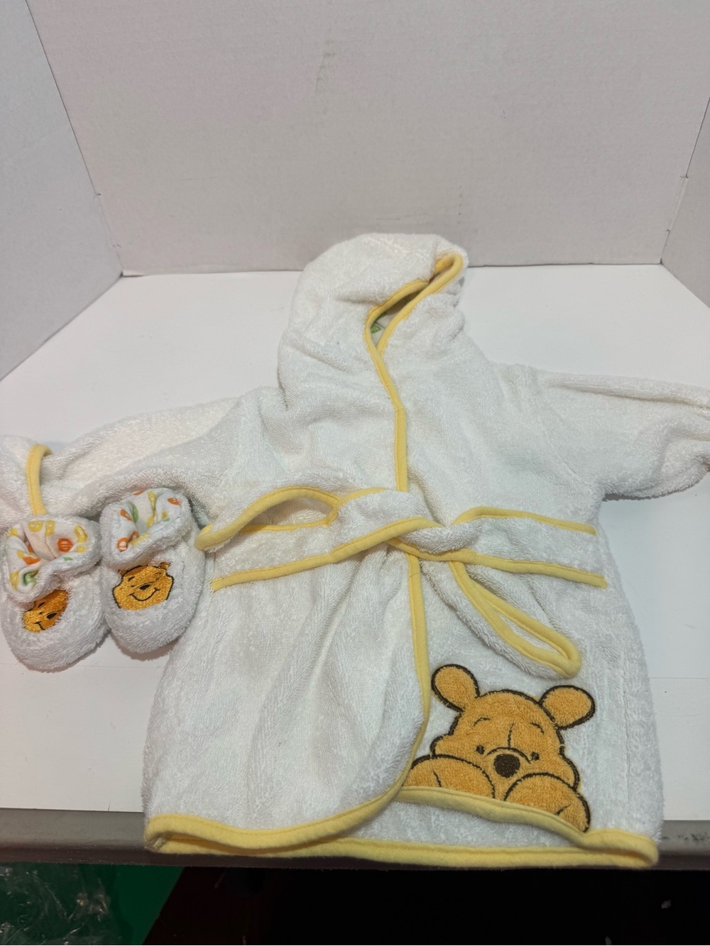 Winnie the Pooh Hooded Infant Bathrobe and Slippers - White with Yellow Trim